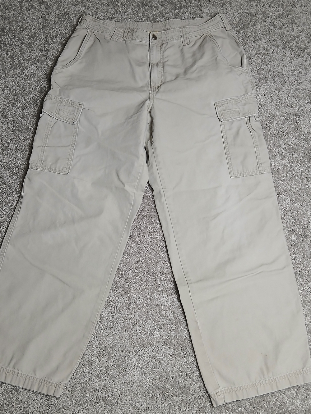 The North Face Pants‎ - Beige Cargo Pants for Men - Size 34 Short